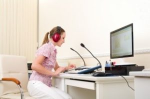 Особенности профессиональной подготовки учащихся с нарушениями слуха